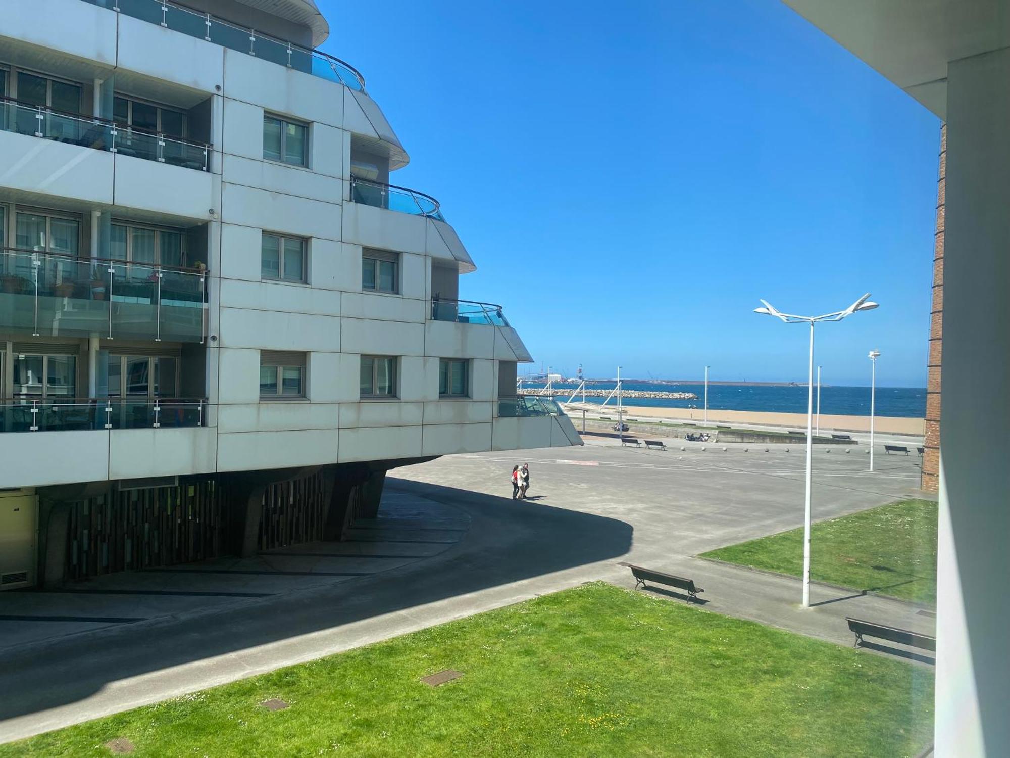Poniente Beach ヒホン エクステリア 写真