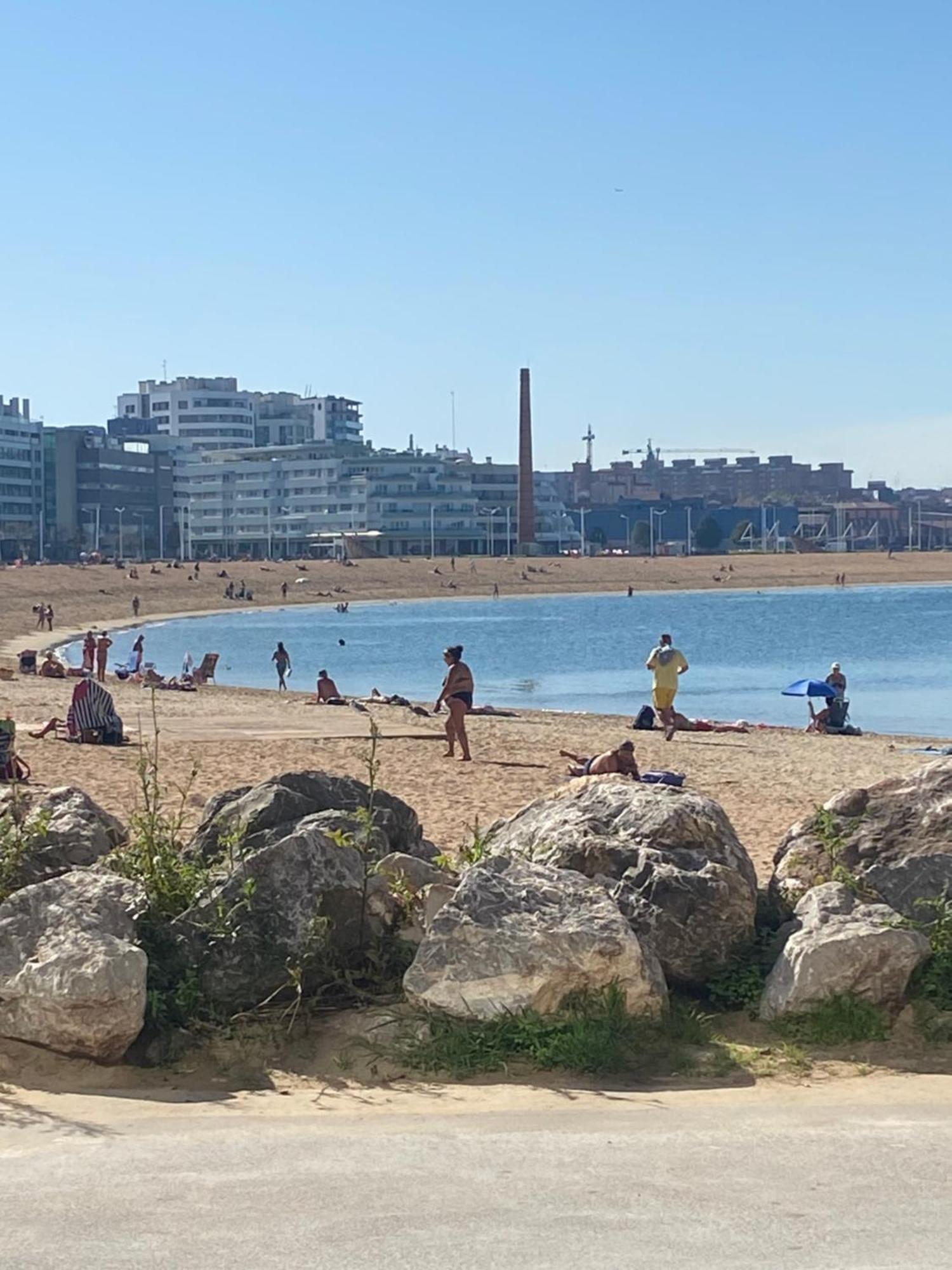Poniente Beach ヒホン エクステリア 写真