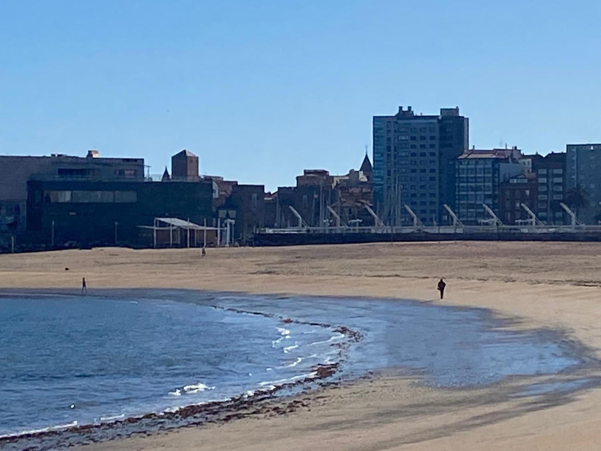 Poniente Beach ヒホン エクステリア 写真